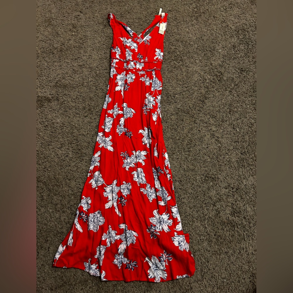 Red long flowery dress Size L